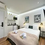 Urbanflat 207 - Beautiful Studio In The Center Of Paris